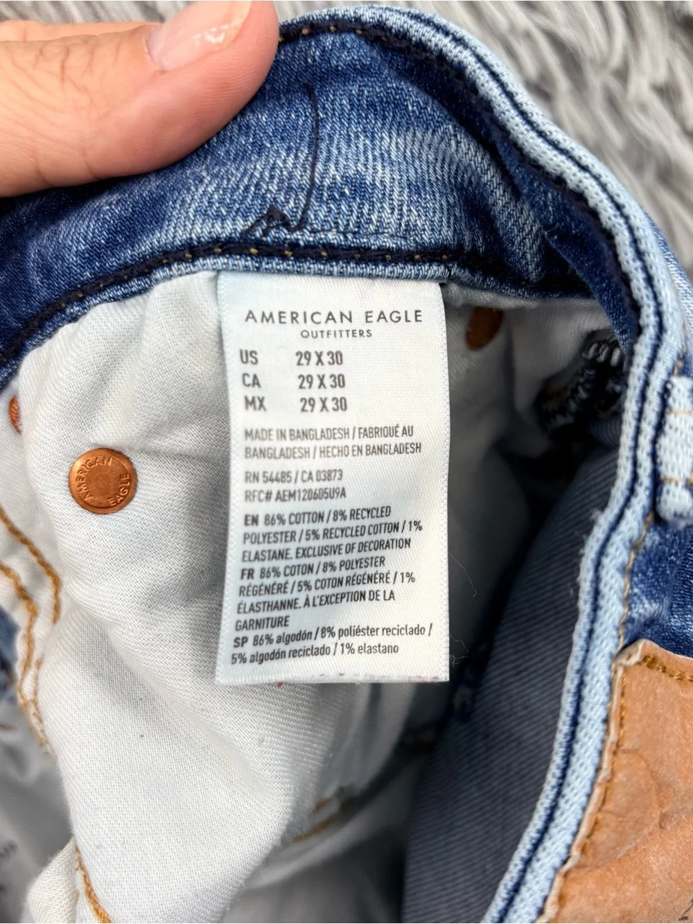 American Eagle Jeans Mens 29 Blue Air Flex Mid Rise Light Wash Athletic Fit